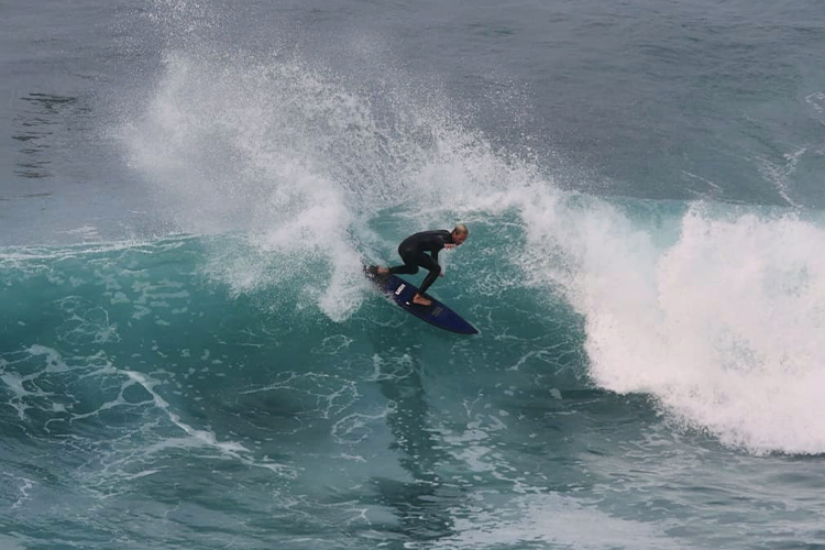 samuel dhivert surfing landes