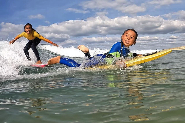 cours kids Mana Surf School